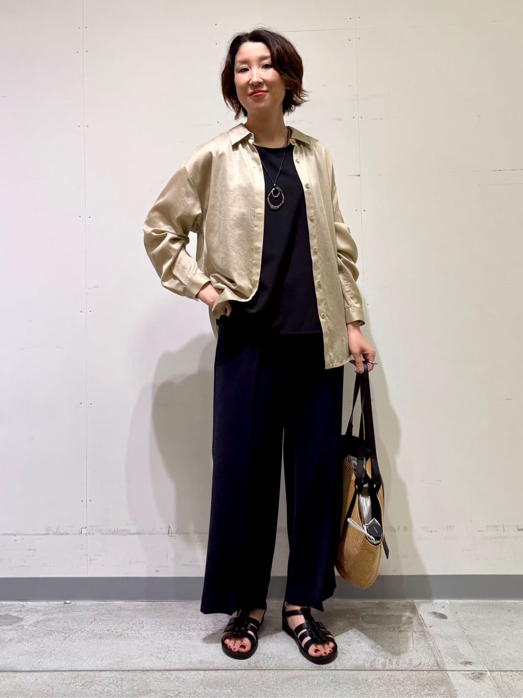 yuriさんの「INDIVI｜【着る日傘／遮熱／UVケア】ワイドパンツ」を使ったコーディネート