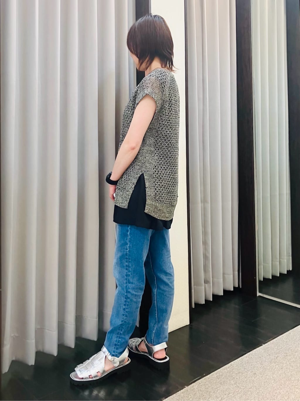 YUKIさんの「INDIVI｜【洗える／レイヤードにも活躍】ペプラムインナートップス」を使ったコーディネート