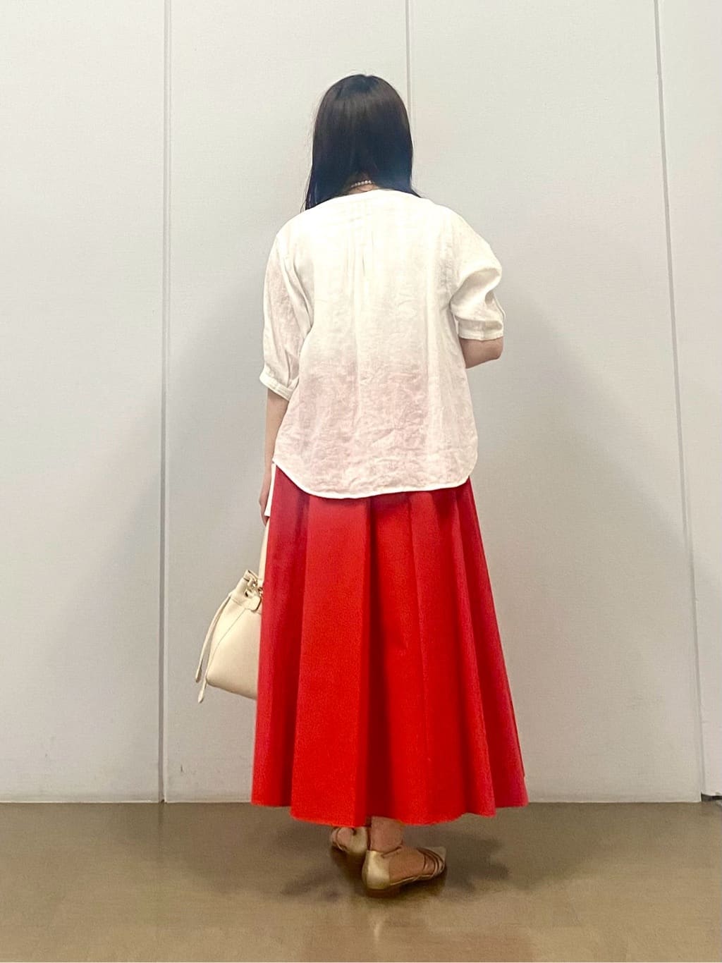 misakiさんの「INDIVI｜パール調コインショートネックレス」を使ったコーディネート