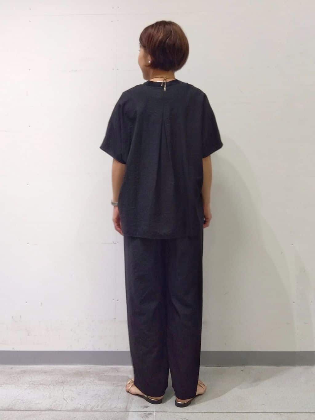 Kさんの「INDIVI｜【洗える／UVケア／SETUP可能】ドロストワイドパンツ」を使ったコーディネート