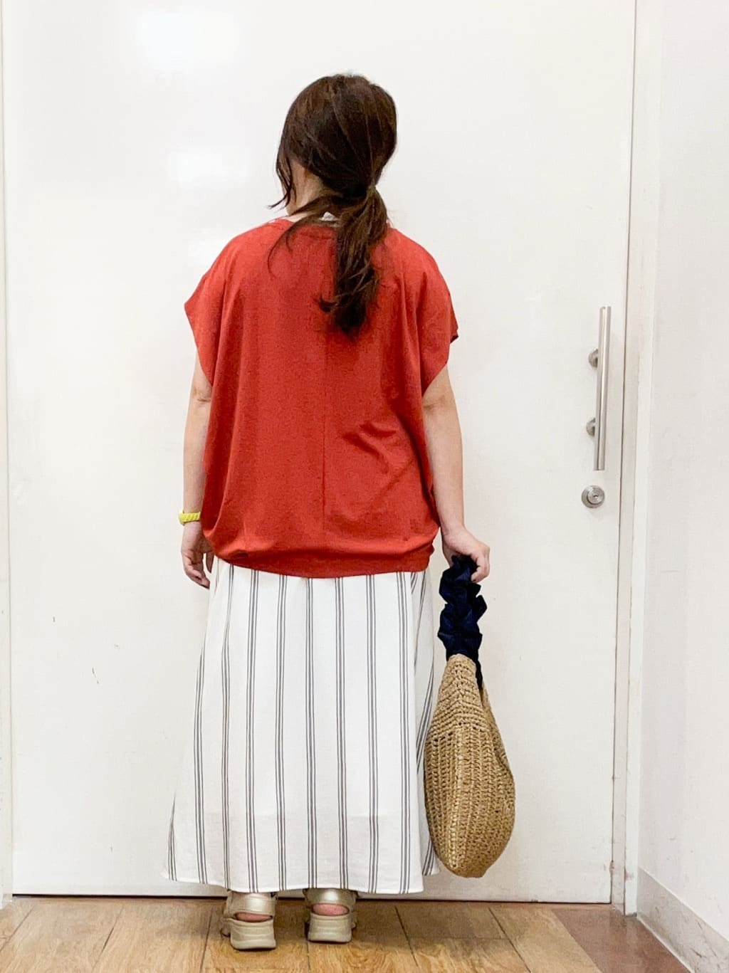 haruさんの「SHOO･LA･RUE｜【S-LL/ひんやり/UV】二の腕をきれいにカバー ショルダータックトップス」を使ったコーディネート