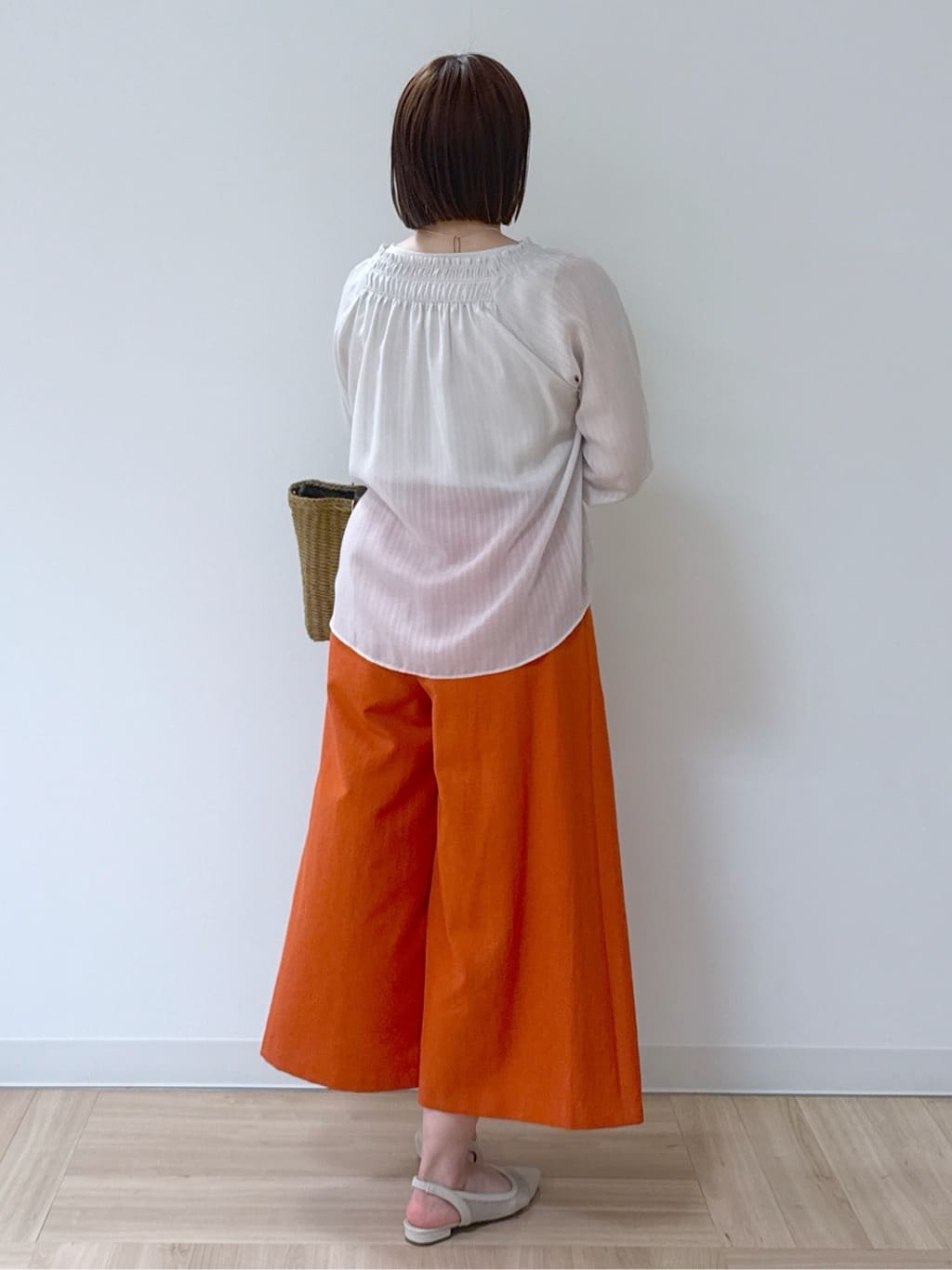 amiさんの「Reflect｜◆【洗える】タックスカート風ワイドパンツ」を使ったコーディネート