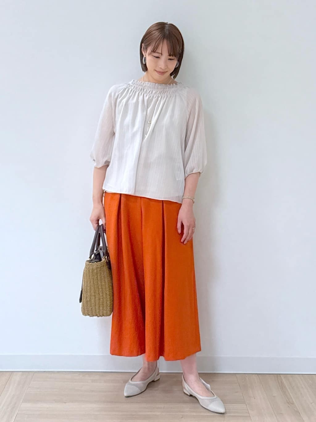 amiさんの「Reflect｜◆【洗える】タックスカート風ワイドパンツ」を使ったコーディネート