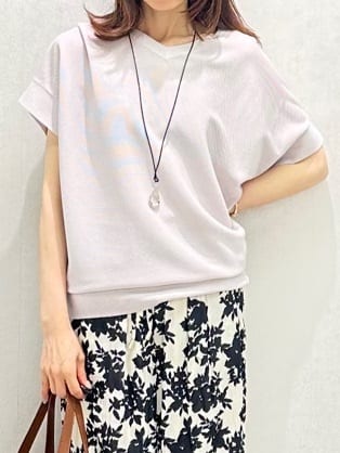 Miwaさんの「UNTITLED｜【ウエストゴム/ワイド/柄】モノトーンフラワーパンツ」を使ったコーディネート