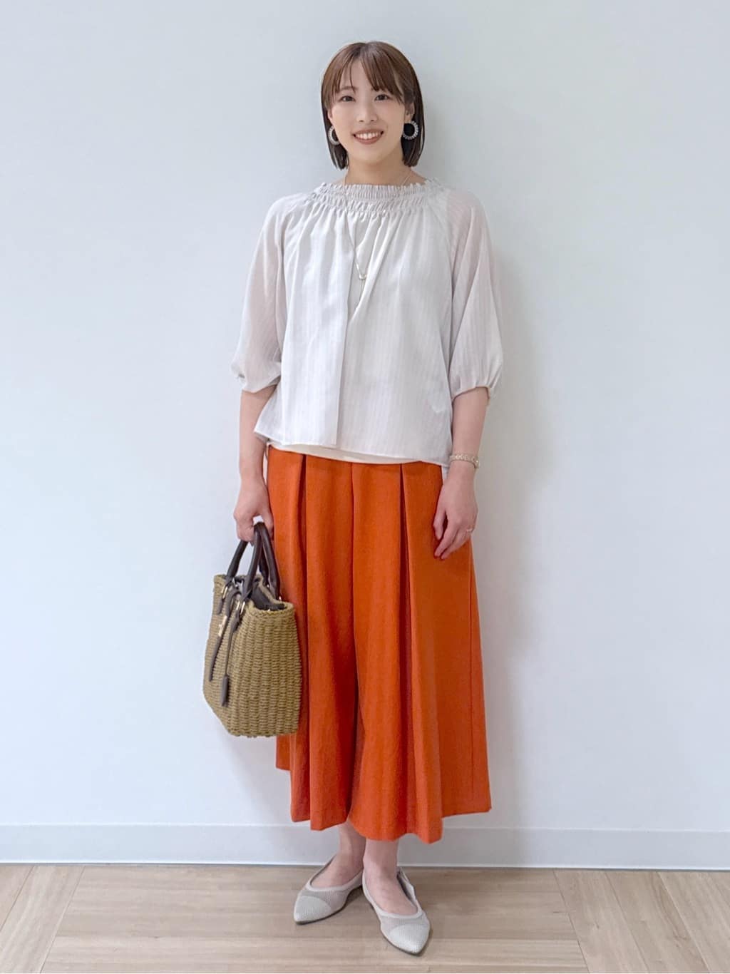 amiさんの「Reflect｜◆【洗える】タックスカート風ワイドパンツ」を使ったコーディネート