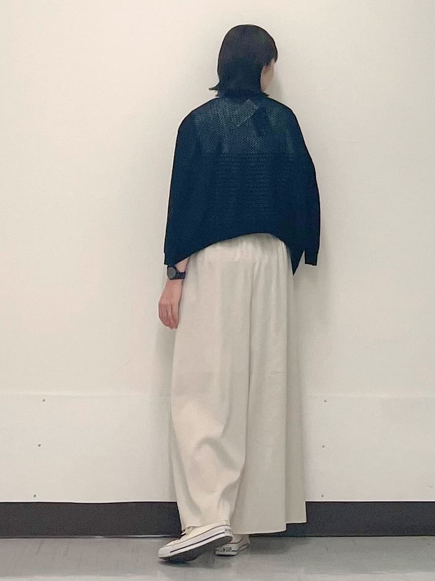 ikueさんの「INDIVI｜【洗える／清涼感◎】ワイドフレアパンツ／スカーチョ」を使ったコーディネート
