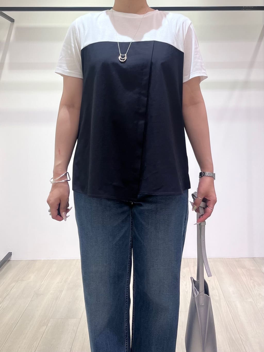 hasuさんの「INDIVI｜【洗える】ビスチェレイヤード風トップス」を使ったコーディネート