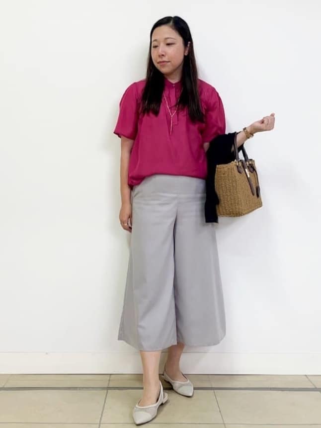 chisaさんの「Reflect｜【選べる5色◎／マシンウォッシュ可】シャーリングデザインブラウス」を使ったコーディネート