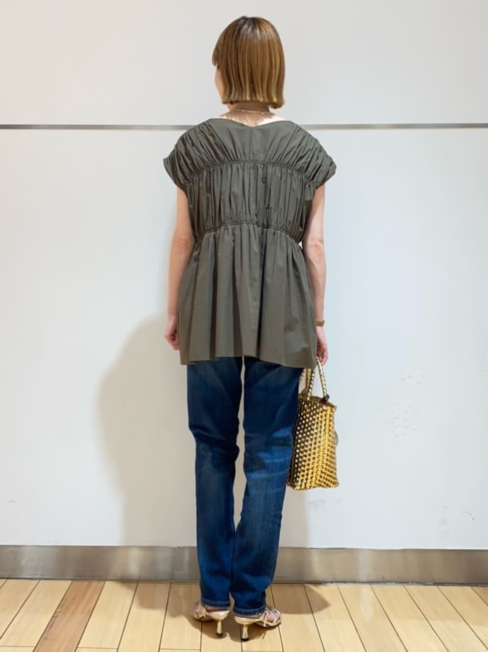 あやさんの「UNTITLED｜【Healthy DENIM&times;UNTITLED】別注 R Mrytle（リマートル）テーパードデニム」を使ったコーディネート
