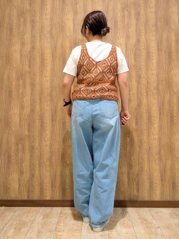 ｍｉｓａｋｉさんの「SHOO･LA･RUE｜◆キラキラループサンダル」を使ったコーディネート