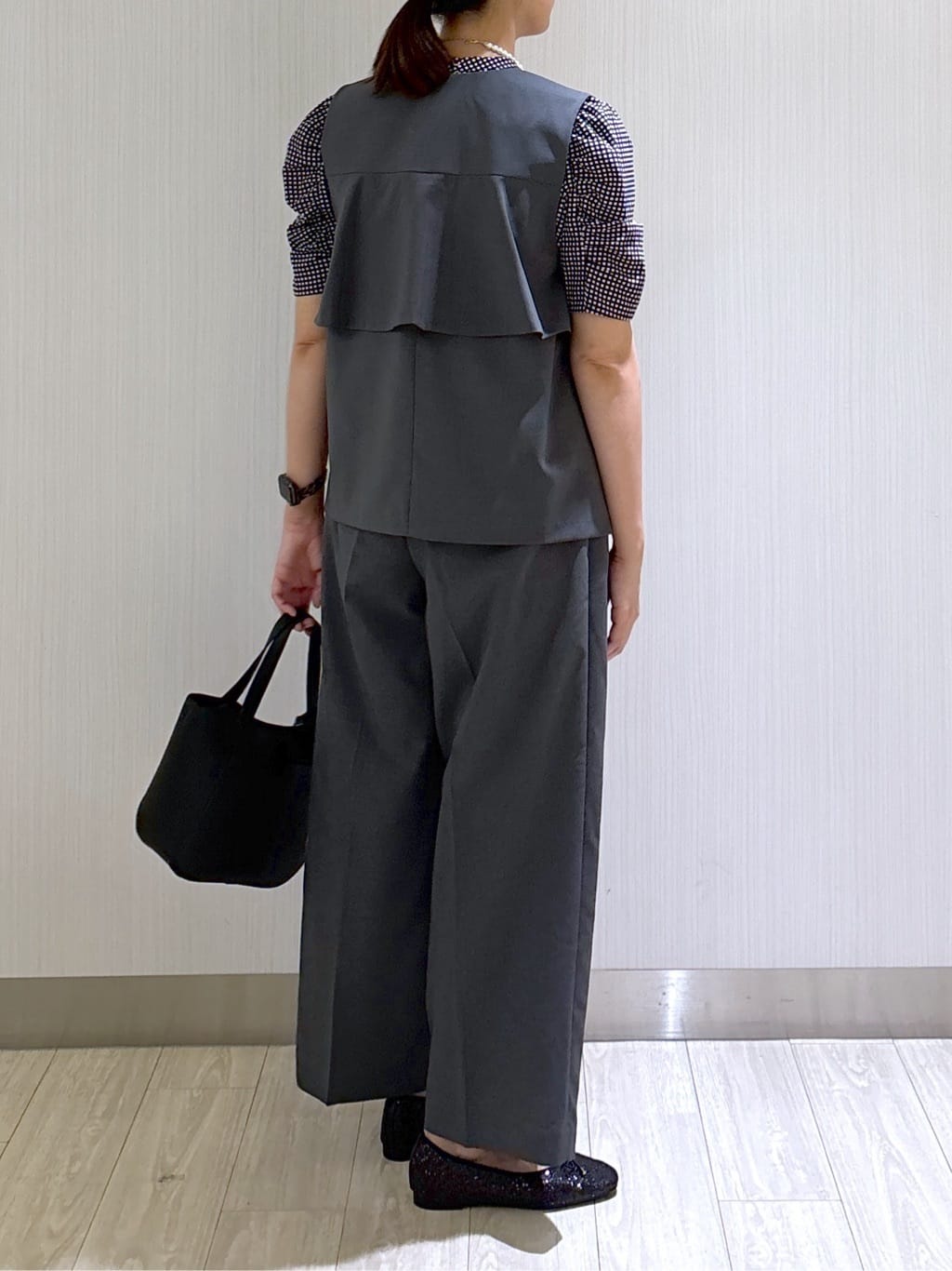 akariさんの「index｜ストレッチ2タックワイドパンツ【洗濯機洗い可／接触冷感／吸水速乾】」を使ったコーディネート