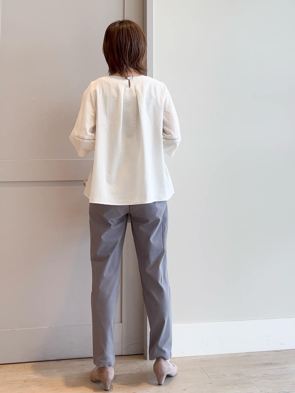yamakoさんの「grove｜【冷感】サマーハイパーストレッチテーパードパンツ」を使ったコーディネート