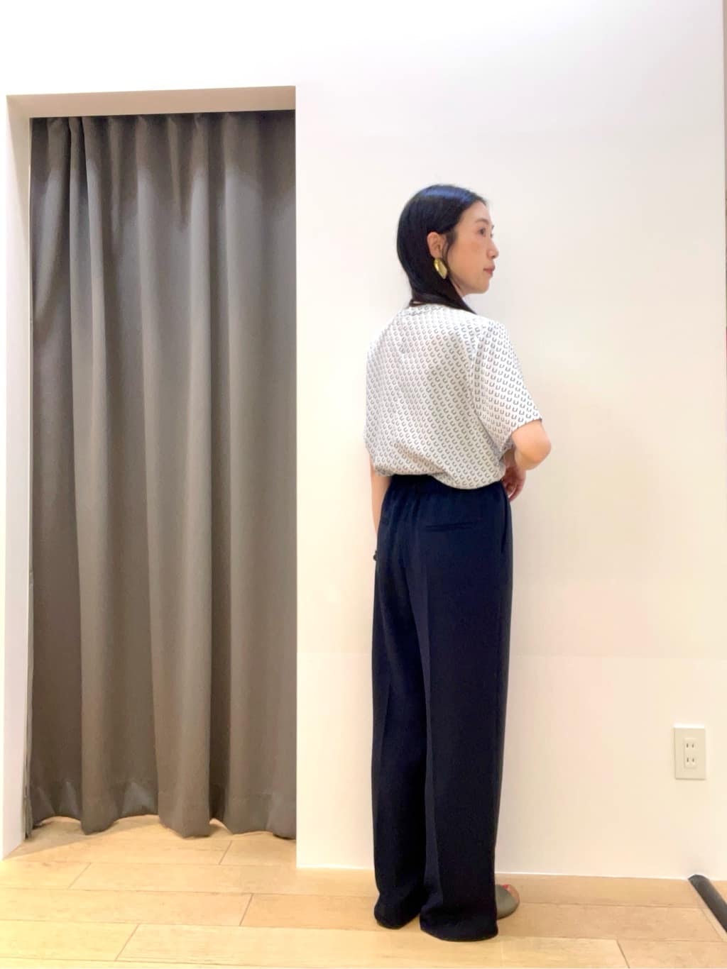 yukoさんの「INDIVI｜【洗える／UVケア】幾何学柄＆無地ボウタイブラウス」を使ったコーディネート