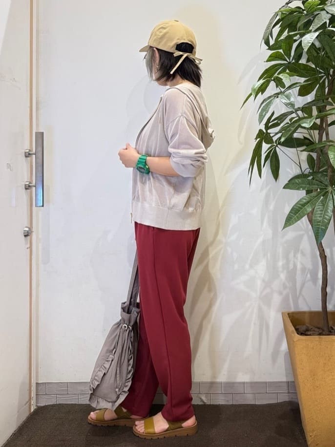 misakiさんの「SHOO･LA･RUE｜【S-3L/洗濯後しわになりにくい】スマートに見える イージーテーパードパンツ」を使ったコーディネート
