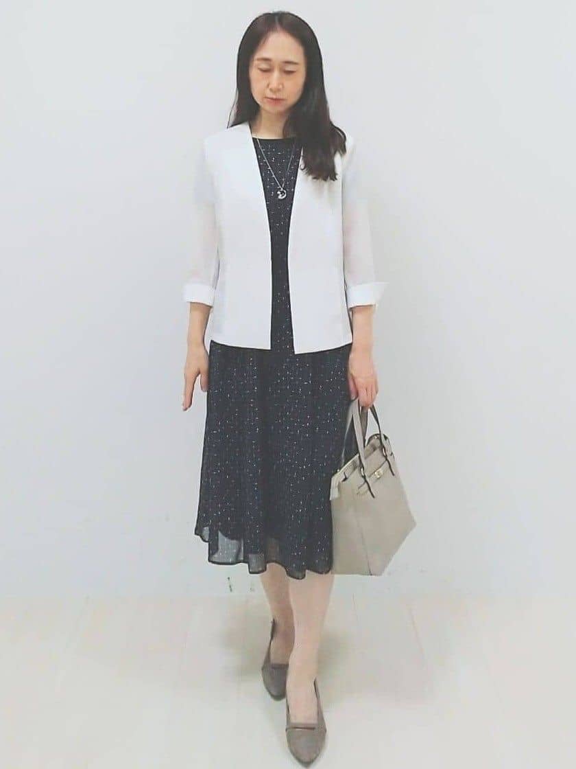 SANAさんの「Reflect｜【WEB先行カラーあり／マシンウォッシュ可／ナローベルト付き】オフボディツイードチェックワンピース」を使ったコーディネート