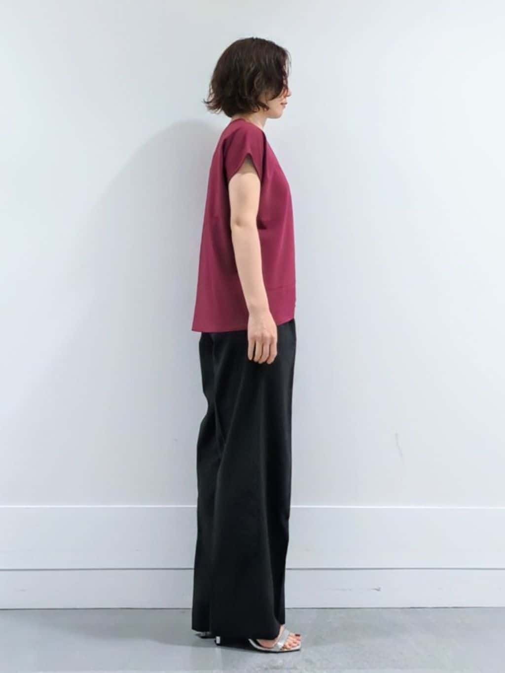 ミズタさんの「UNTITLED｜【洗える/Tシャツ】ツイストプルオーバー」を使ったコーディネート