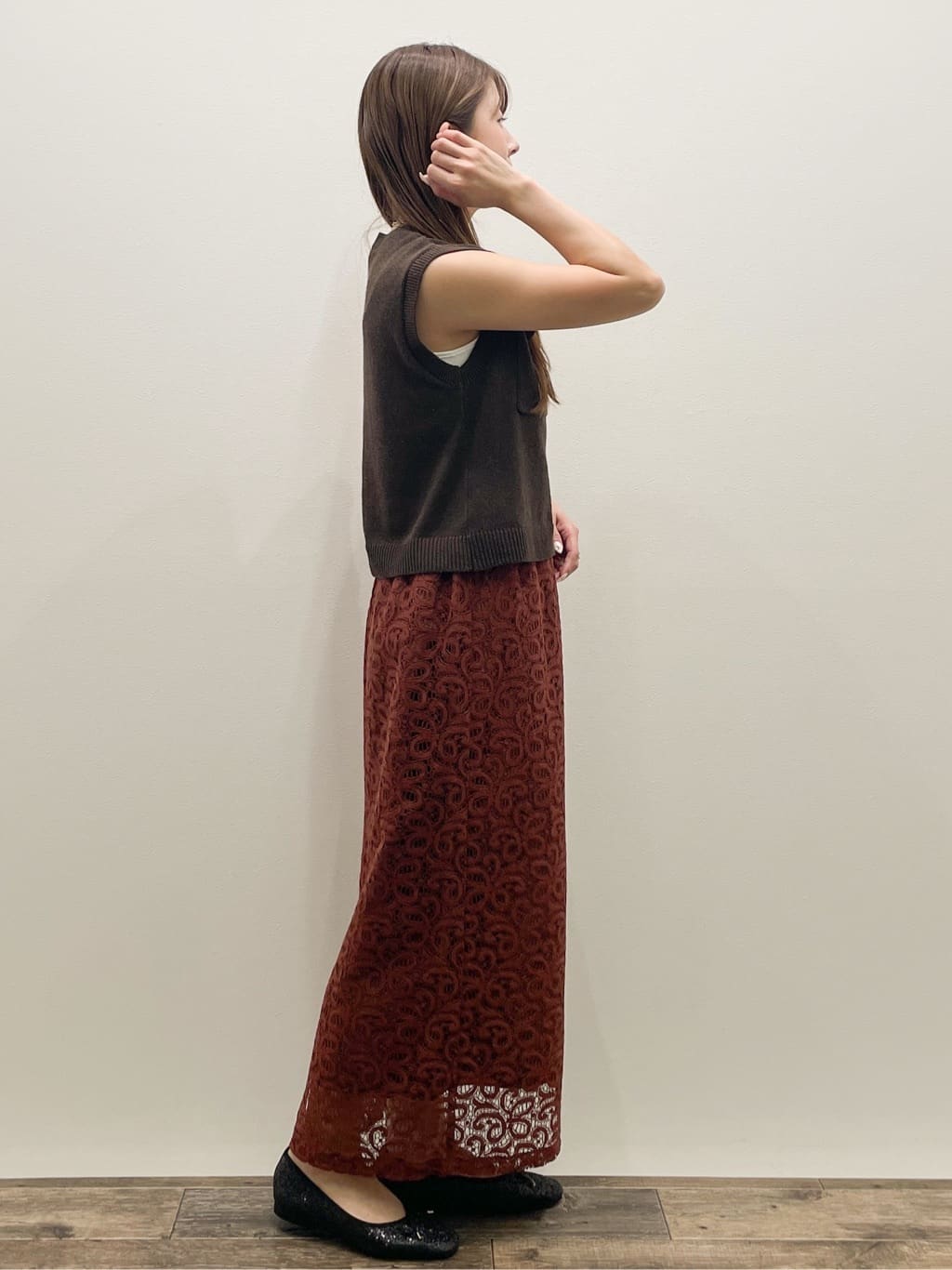 Asukaさんの「OPAQUE.CLIP｜《美人百花掲載》レースイージーナロースカート【洗濯機洗い可】」を使ったコーディネート