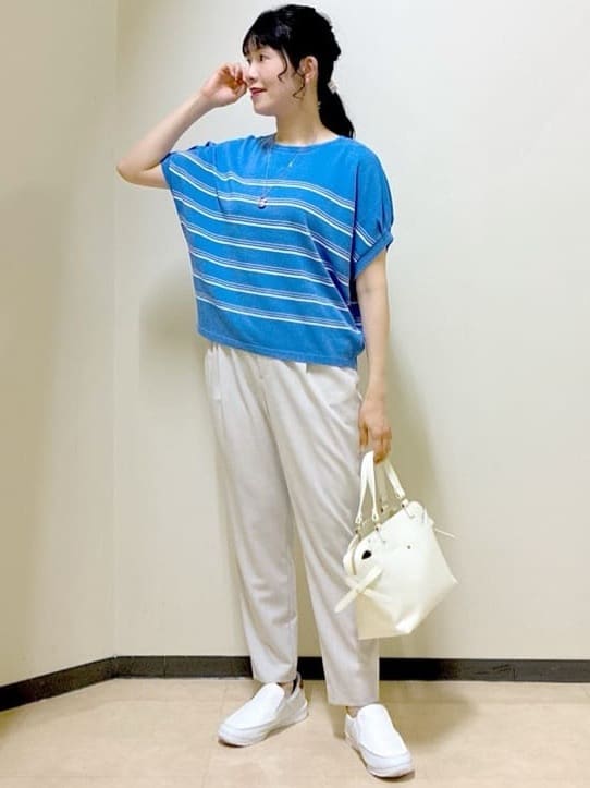  beni_gingerさんの「Reflect｜【マシンウォッシュ可／ウエストゴム仕様】キレイめリラクシーパンツ」を使ったコーディネート