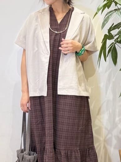 misakiさんの「SHOO･LA･RUE｜【S-LL】さらりと着たい大人のための 麻調半袖ジャケット」を使ったコーディネート