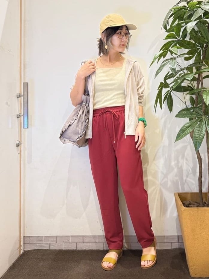 misakiさんの「SHOO･LA･RUE｜【S-3L/洗濯後しわになりにくい】スマートに見える イージーテーパードパンツ」を使ったコーディネート
