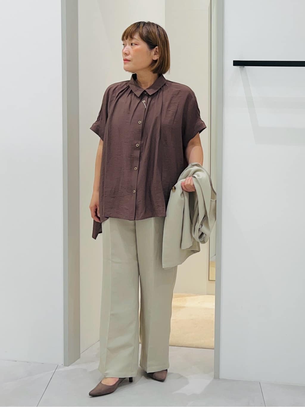 タナさんの「THE SHOP TK｜【スッキリ決まる】パナマメッシュジレ/洗える/セットアップ可」を使ったコーディネート
