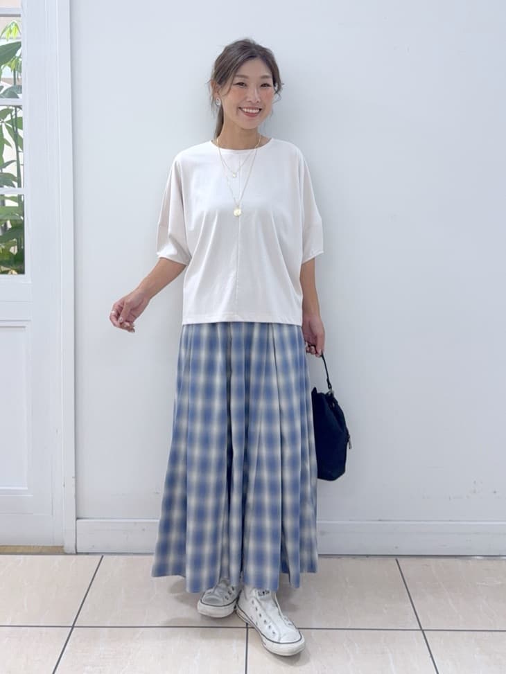 Osawaさんの「Dessin｜【二の腕カバー／UVカット】ランタンスリーブカットソー」を使ったコーディネート