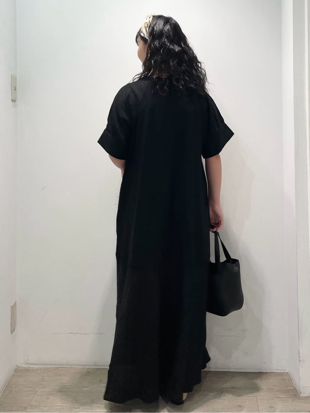 sumicaさんの「OPAQUE.CLIP｜レーヨン麻キーネックワンピース【洗える】」を使ったコーディネート
