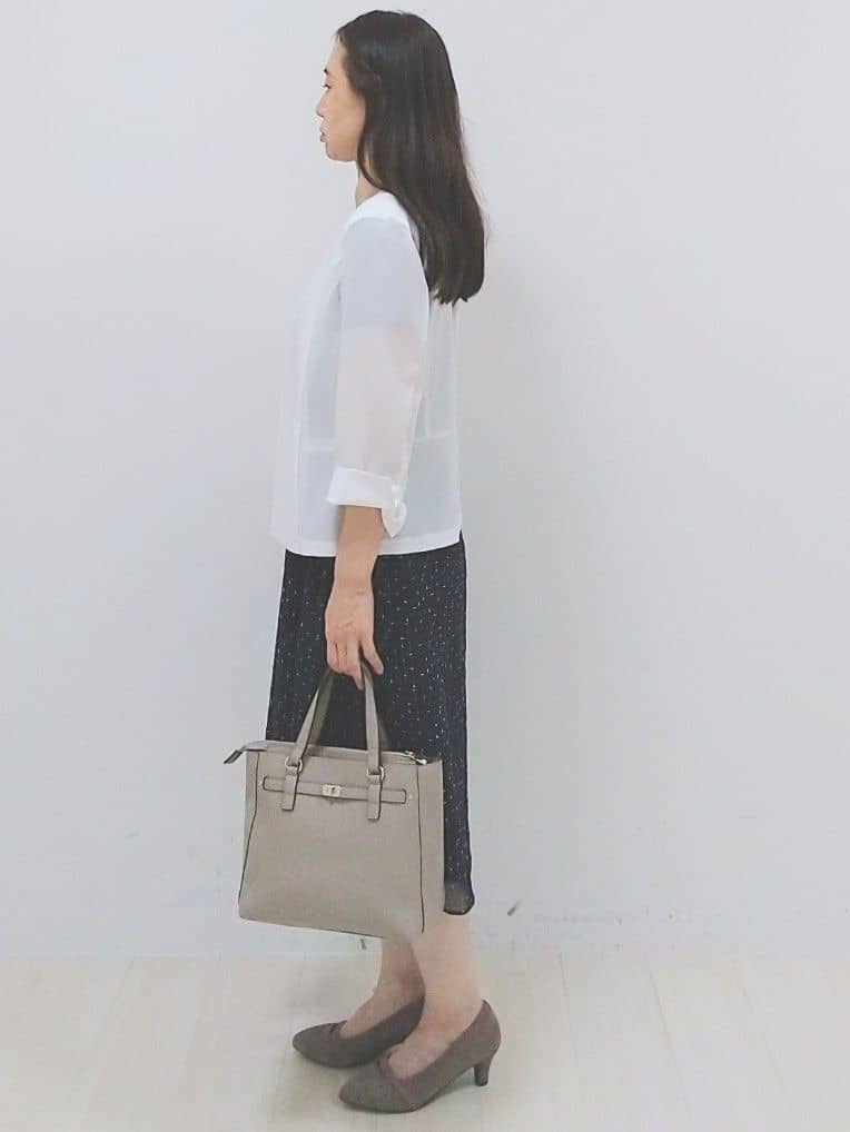 SANAさんの「Reflect｜【WEB先行カラーあり／マシンウォッシュ可／ナローベルト付き】オフボディツイードチェックワンピース」を使ったコーディネート