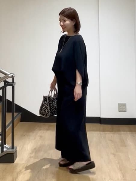 MIKIKOさんの「UNTITLED｜◆【セットアップ可/接触冷感/イージーケア/体型カバー】リラクミスト モモンガブラウス」を使ったコーディネート