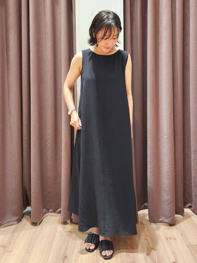 さくさんの「grove｜最終お値下げ！！【人間工学】つつまれフィットバレエシューズ （抗菌防臭加工裏地使用）」を使ったコーディネート
