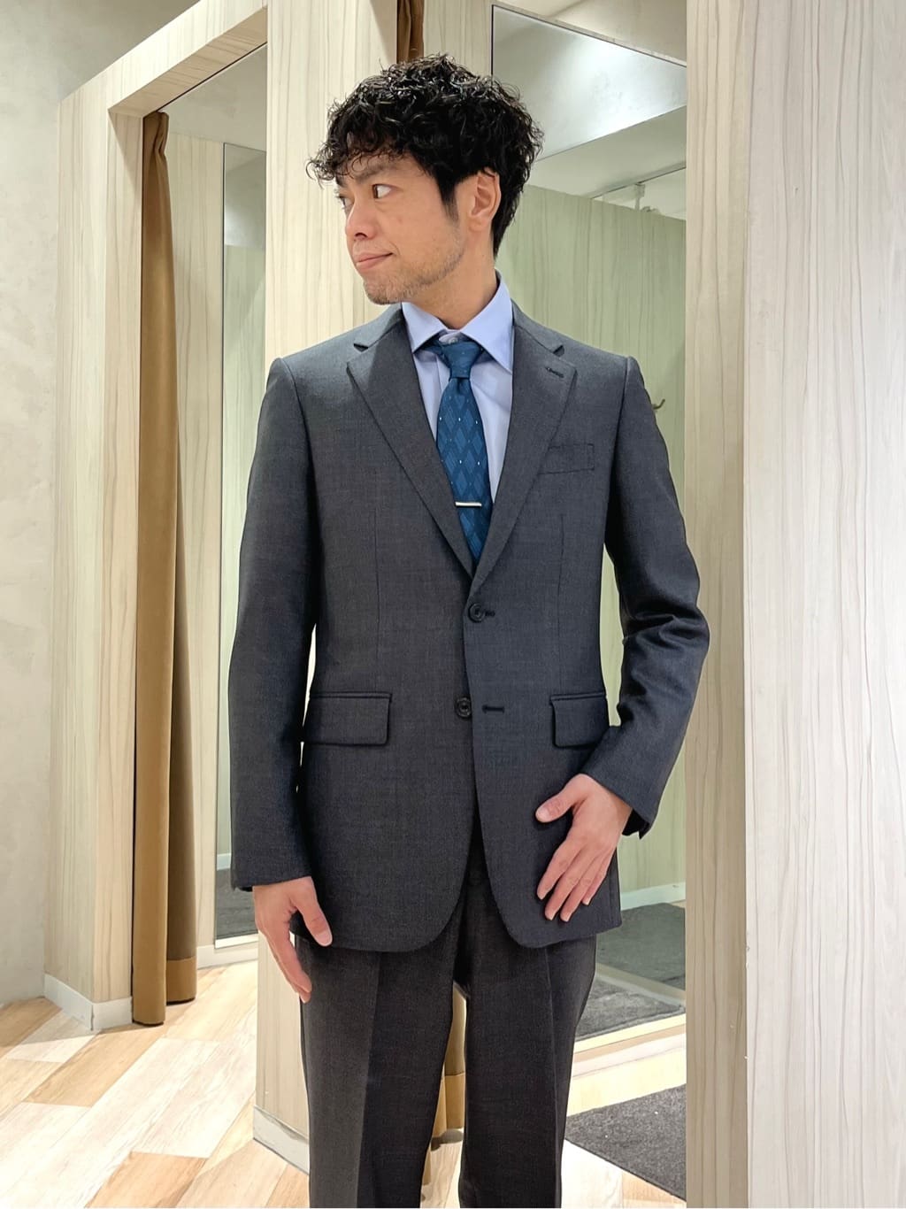 URAさんの「TAKEO KIKUCHI｜コーデュラ（R） コーティング ブリーフケース」を使ったコーディネート