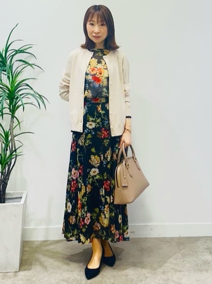 Miwaさんの「UNTITLED｜【セットアップ可/花柄エレガント】アンティークフラワー柄ブラウス」を使ったコーディネート
