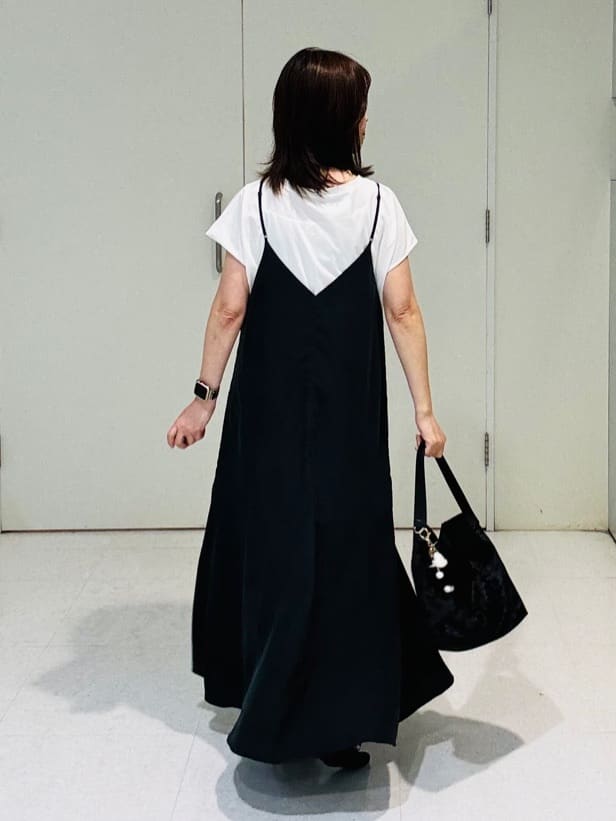 makiさんの「UNTITLED｜【洗える/Tシャツ】ツイストプルオーバー」を使ったコーディネート