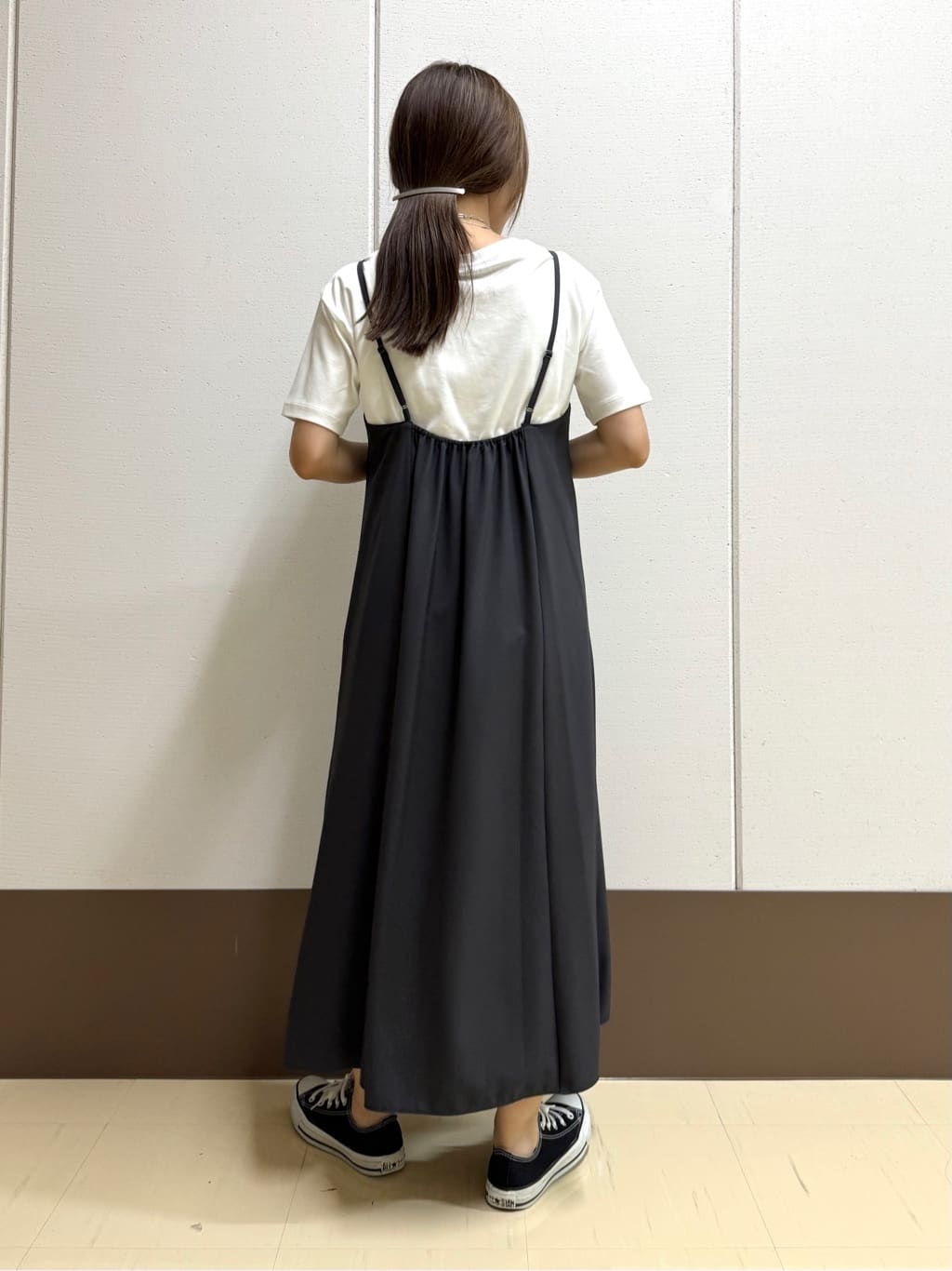 mamiさんの「INDIVI｜【UVケア】エアリージョーゼット キャミワンピース」を使ったコーディネート