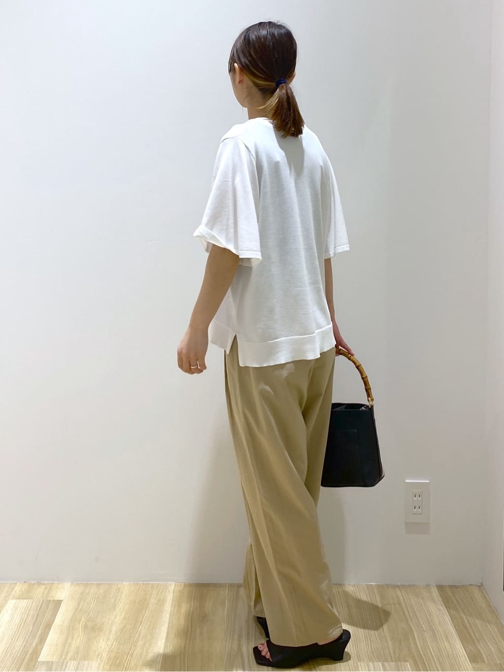 えりさんの「OPAQUE.CLIP｜カーブタックパンツ【洗濯機洗い可】」を使ったコーディネート