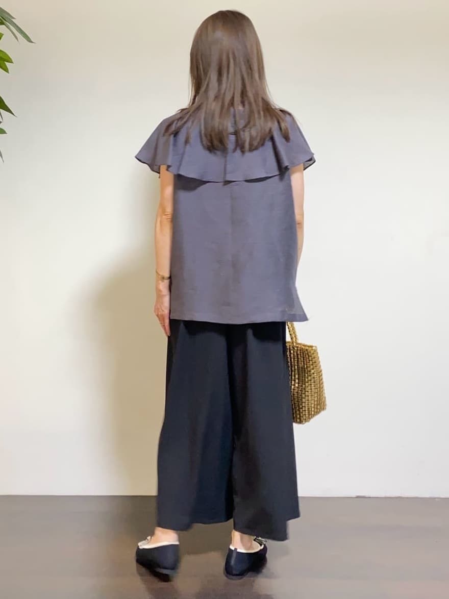 tomoさんの「UNTITLED｜メタリックメッシュトート」を使ったコーディネート