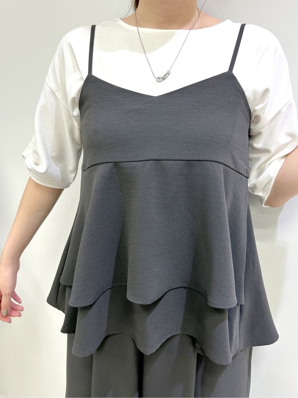 shionさんの「SHOO･LA･RUE｜【ひんやり/洗える/S-LL】袖ねじりシルケットトップス」を使ったコーディネート