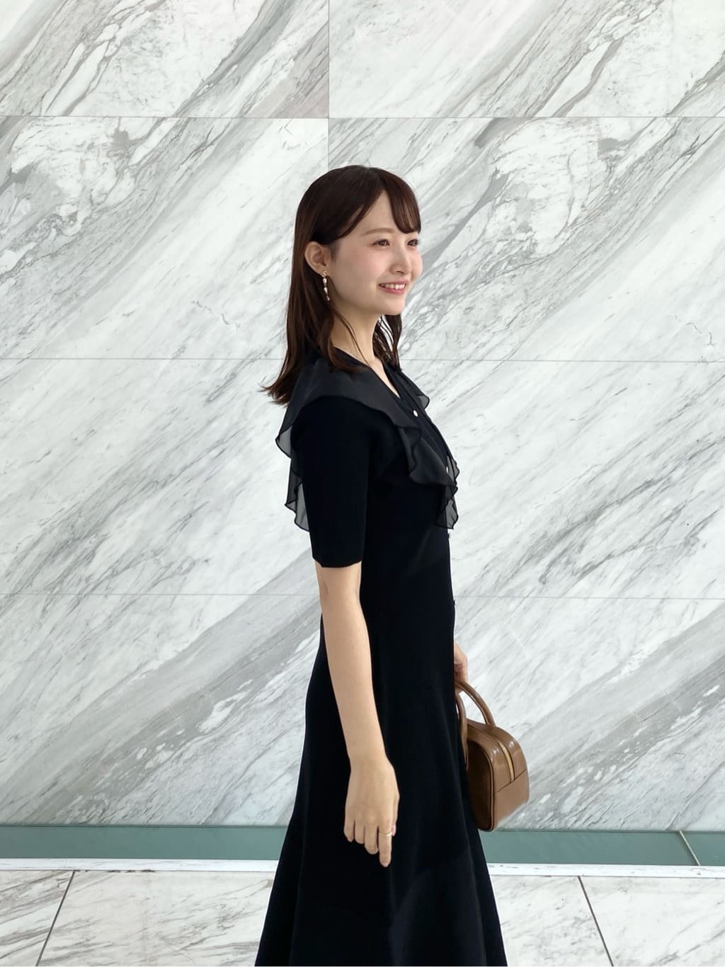 みさかさんの「index｜フリルドッキングニットワンピース【洗濯機洗い可／抗ピル】」を使ったコーディネート