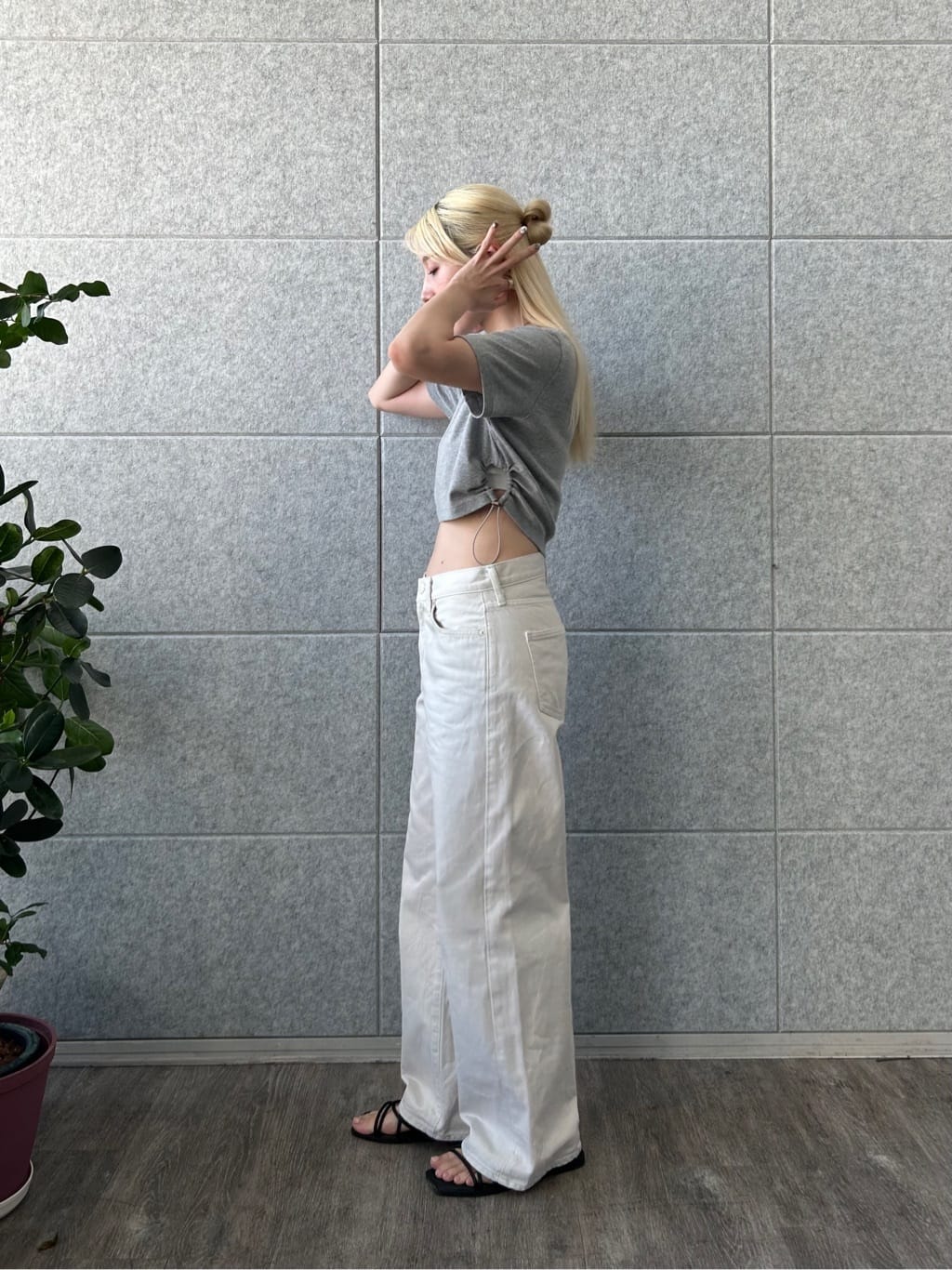 honoka Aさんの「CODE A｜drawstring crop tee」を使ったコーディネート