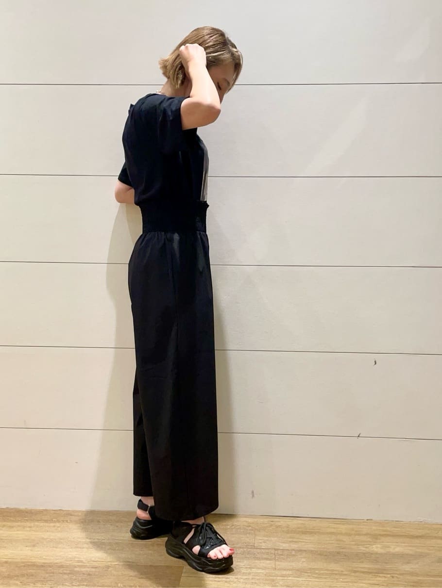 Ryoさんの「THE SHOP TK｜フォトアソートTシャツ【接触冷感/UV/毛玉になりにくい/洗濯機OK】」を使ったコーディネート