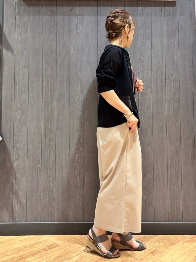 meiさんの「SHOO･LA･RUE｜冷房対策にも 上品なシアー感のニットパーカ」を使ったコーディネート