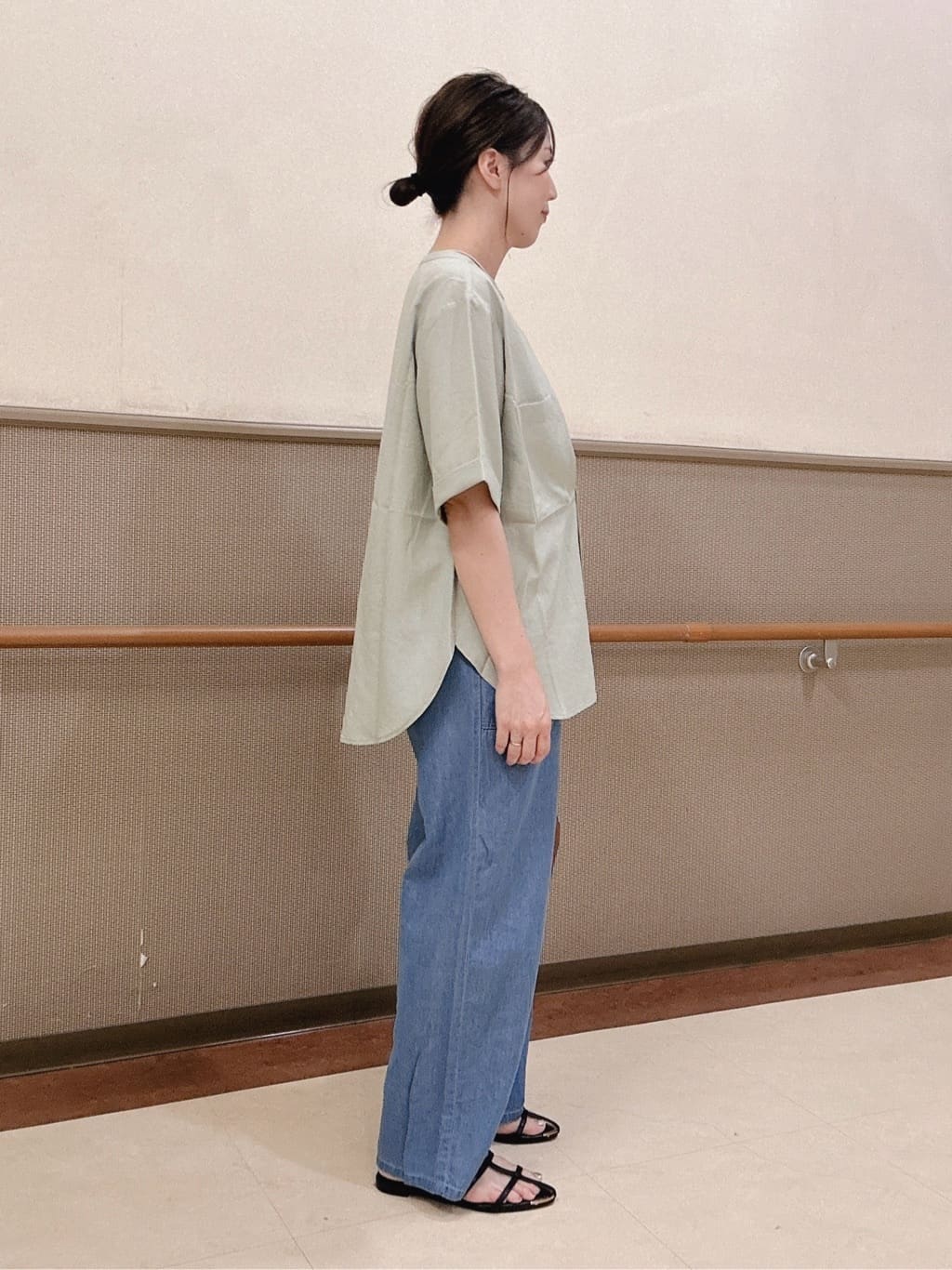 おしらさんさんの「THE SHOP TK｜ダブルポケット5分袖シャツ/体型カバー／洗濯機OK」を使ったコーディネート