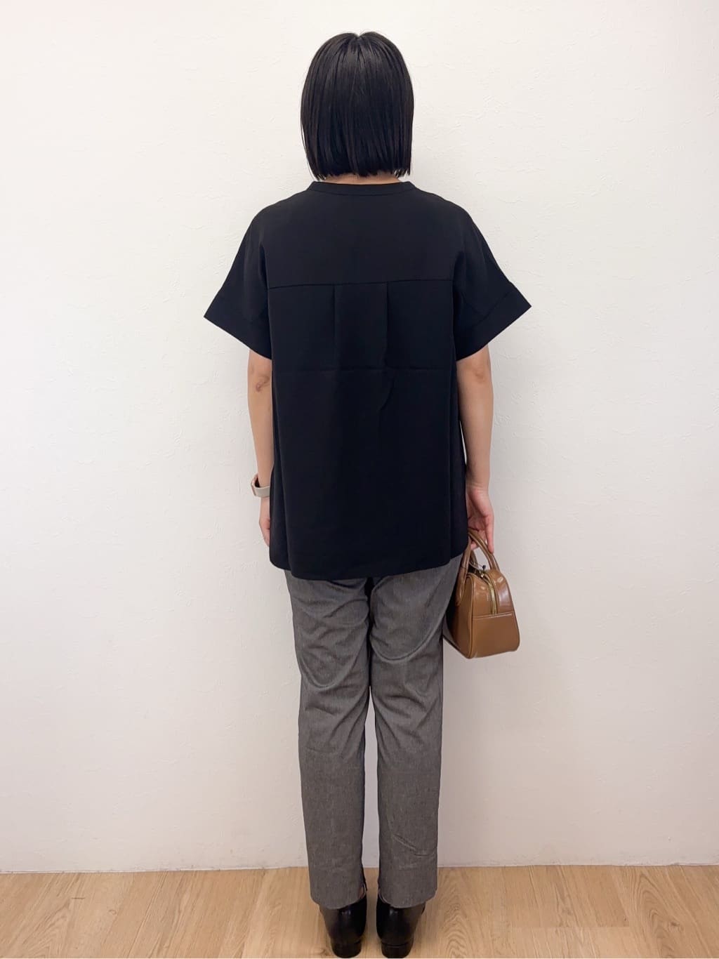Takeさんの「OPAQUE.CLIP｜《5色展開／SS-LLサイズ》スキッパー金ボタンブラウス／セットアップ対応【防シワ／ストレッチ／洗濯」を使ったコーディネート