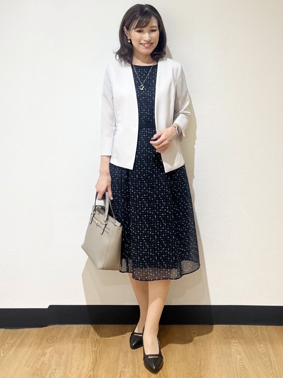 ayaさんの「Reflect｜【WEB先行カラーあり／マシンウォッシュ可／ナローベルト付き】オフボディツイードチェックワンピース」を使ったコーディネート