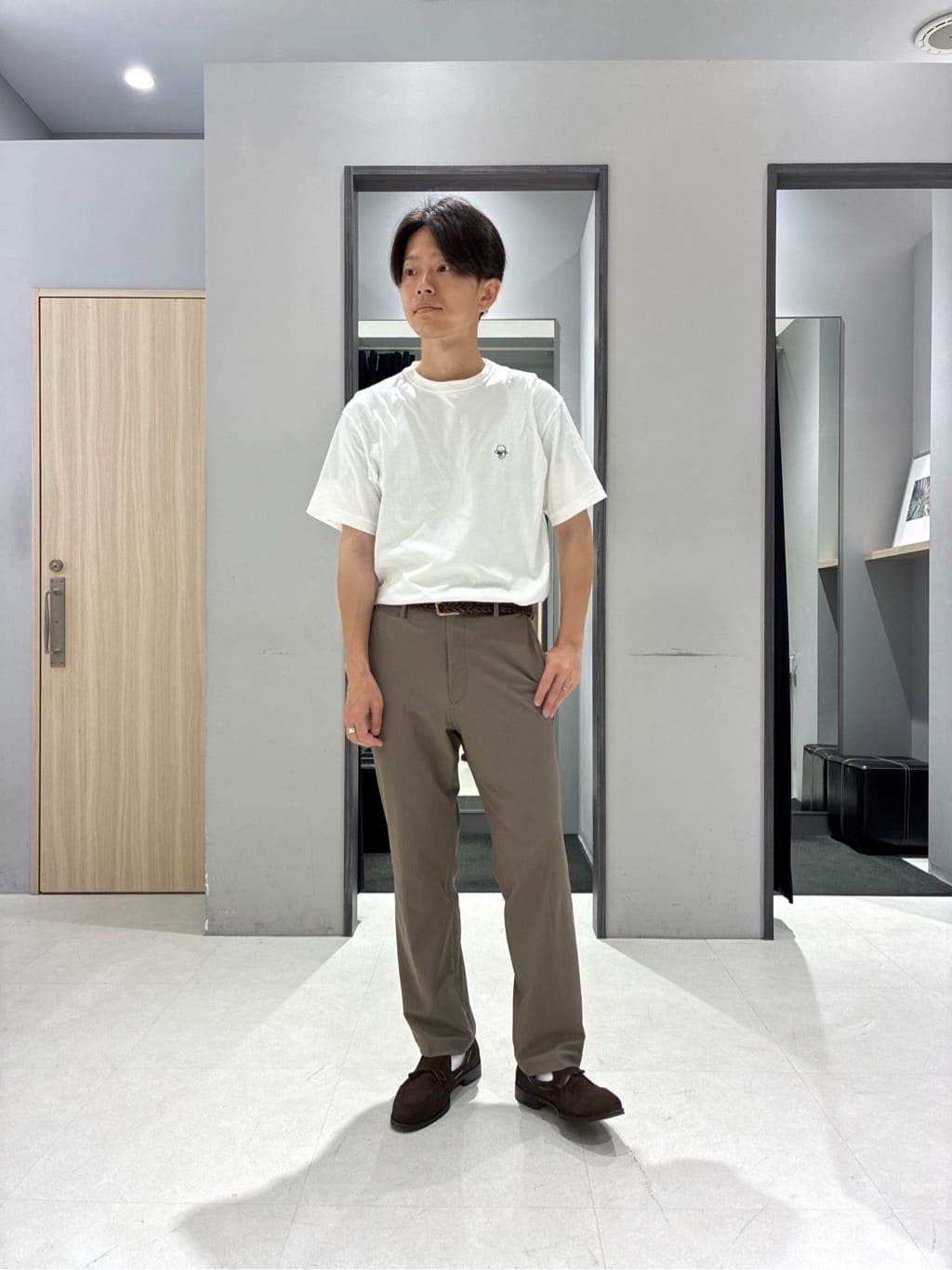 わいずみさんの「TAKEO KIKUCHI｜【360&deg;ストレッチ／セットアップ対応】None Of Stress パンツ」を使ったコーディネート