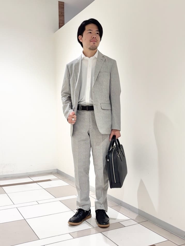 及川さんの「TAKEO KIKUCHI｜【抗菌防臭】COOL DOTS（R）ドビープリント ジャケット」を使ったコーディネート