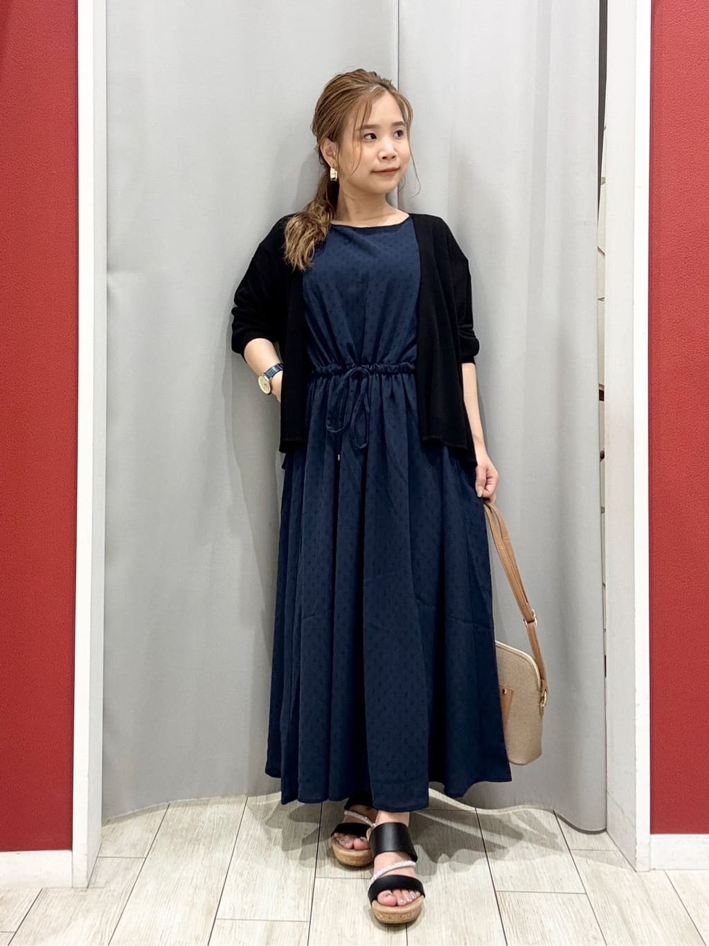 shioさんの「SHOO･LA･RUE｜【S-LL】さらりと1枚で決まる ジャカードワンピース」を使ったコーディネート