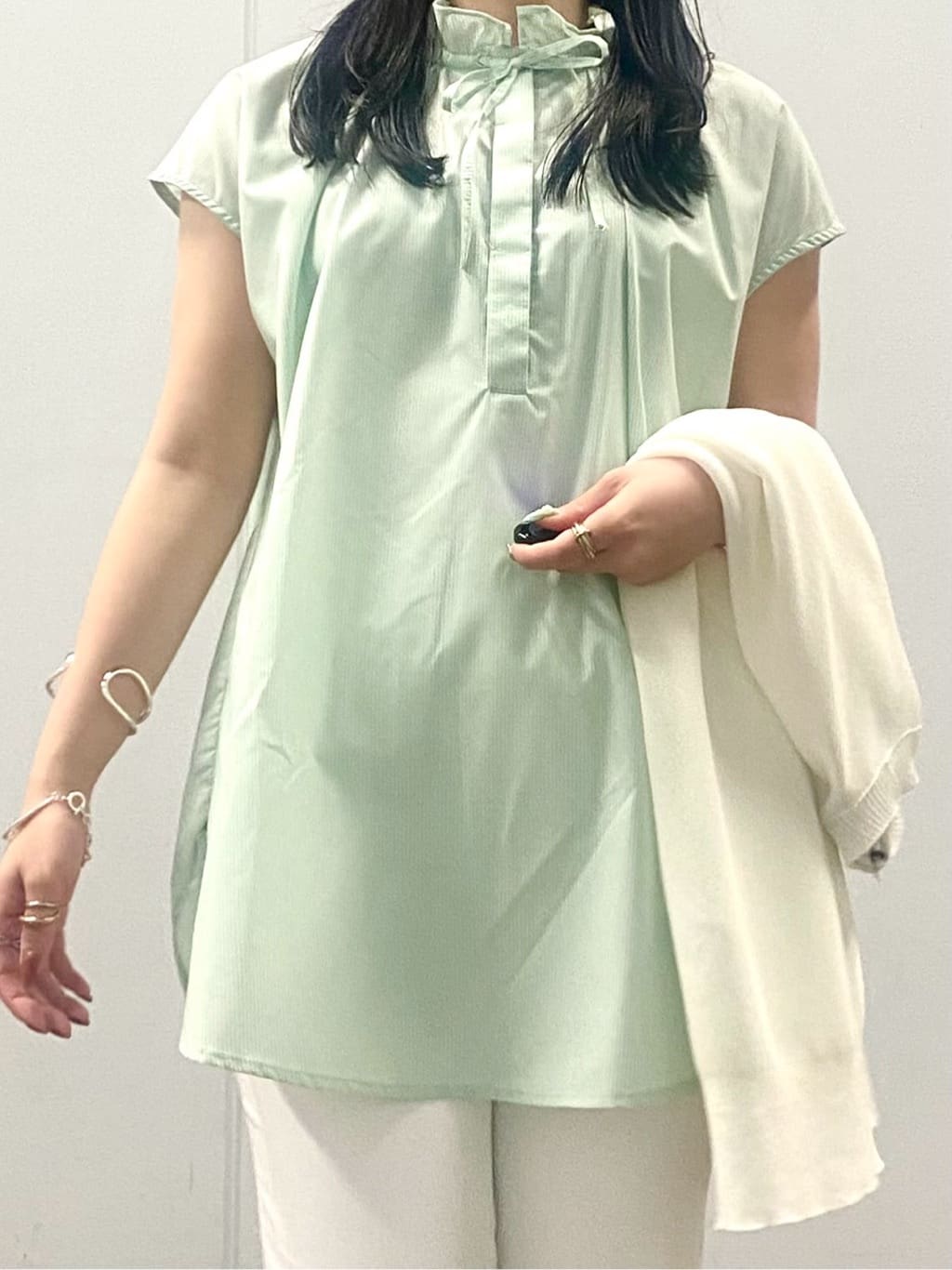 misakiさんの「INDIVI｜【洗える／前後2WAY】インナータンクトップ」を使ったコーディネート