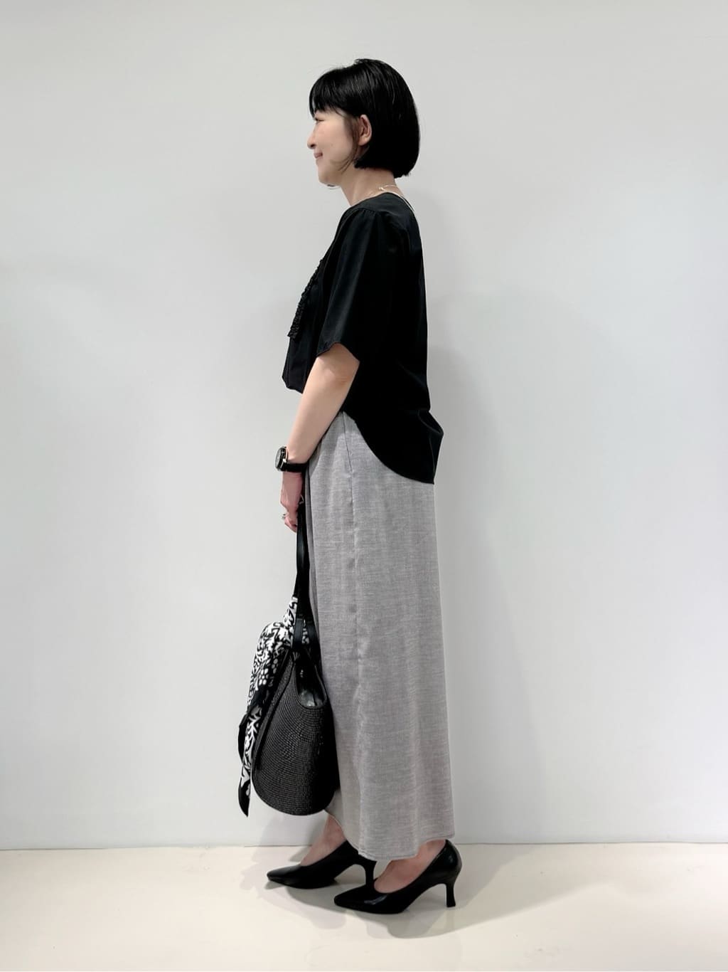 Uさんの「INDIVI｜【洗える／清涼感◎】ワイドフレアパンツ／スカーチョ」を使ったコーディネート