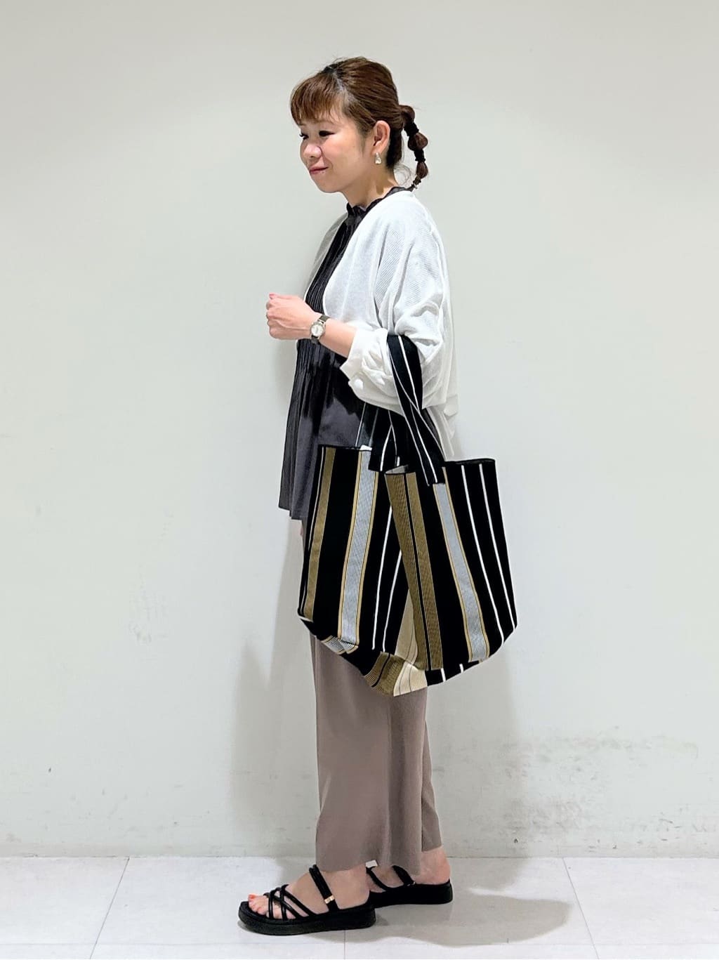 tsuyuさんの「INDIVI｜【洗える/コットン】ピンタックシアーブラウス」を使ったコーディネート